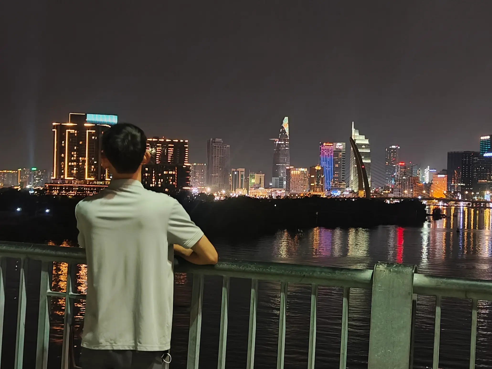 Sai Gon at night